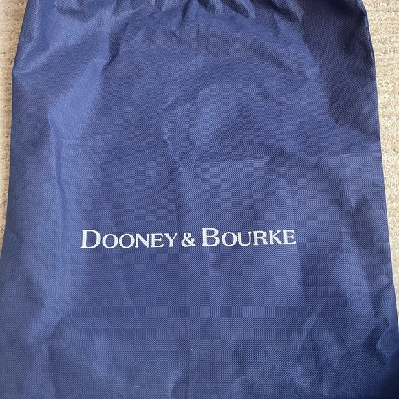 Dooney & Bourke black leather purse - Picture 14 of 15